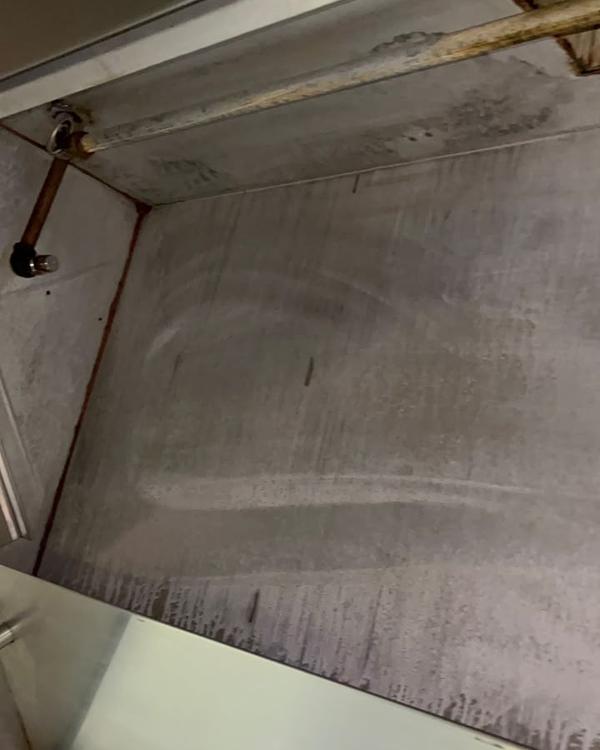 Campana de fuente de sodas después de la limpieza